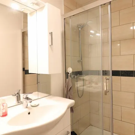 Appart-Hotel La Vue Du Prince Au 2G-4 Couchages 아파트 *